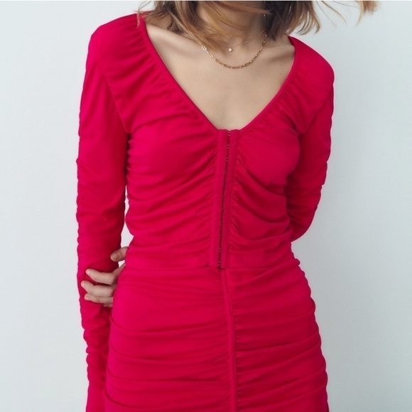 Zara GATHERED TOP​​ 💟 - Picture 1 of 4